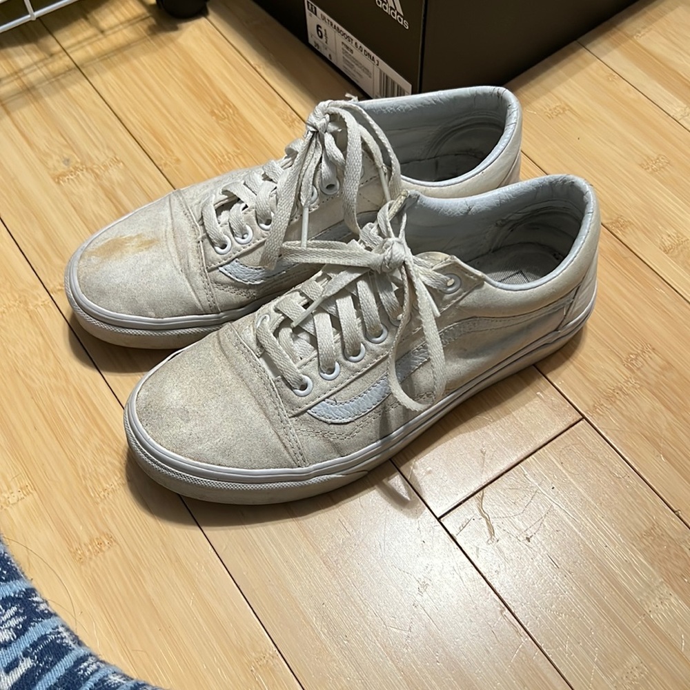 White old school vans